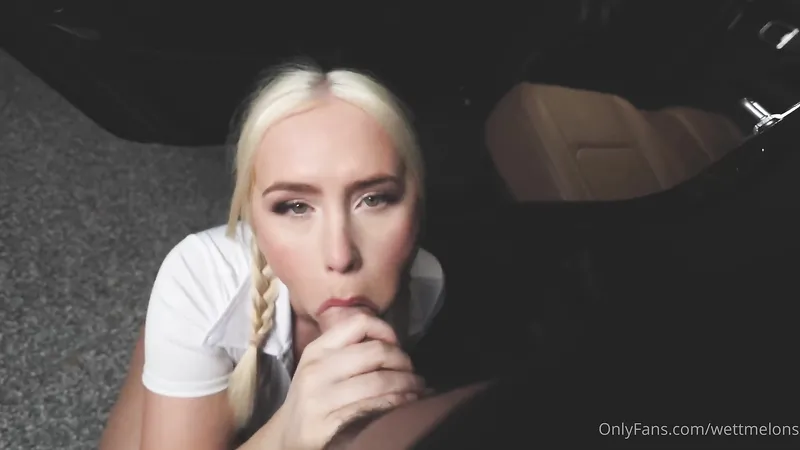 Customer Gets Deluxe Titfuck from Big Titted Fastfood Employee