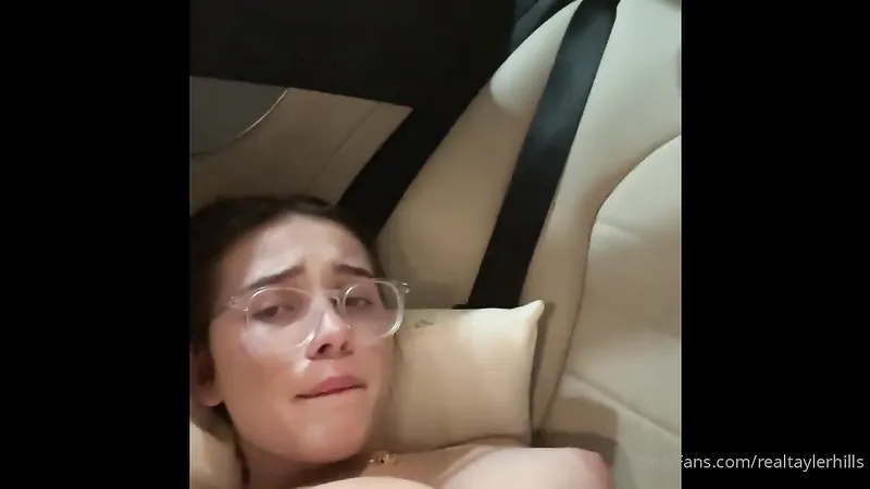 Thick Amateur Tayler Hills Car Sextape