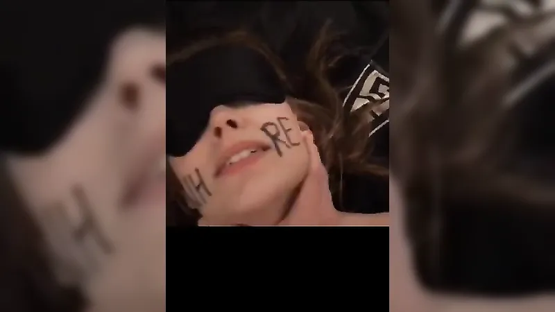 British Kitty Cashew Loves Getting Facefucked