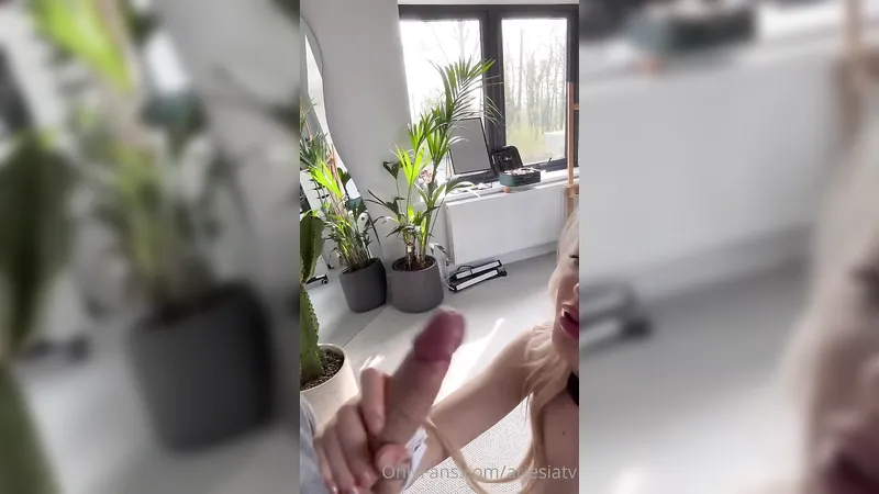 Naughty Bunny Tysria Likes Sucking Dick